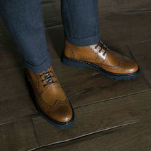 Carica l'immagine nel visualizzatore di Gallery, Wing tip derby boot tan brown