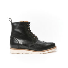 Carica l'immagine nel visualizzatore di Gallery, Wing tip derby boot black