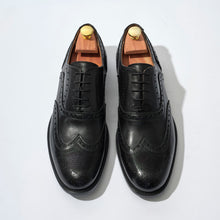 Carica l'immagine nel visualizzatore di Gallery, Wing tip oxford black