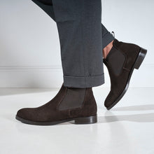 Carica l'immagine nel visualizzatore di Gallery, Chelsea boot dark brown