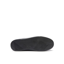 Load image into Gallery viewer, Classic lace-up sneaker black
