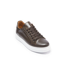 Load image into Gallery viewer, Classic lace-up sneaker dark brown