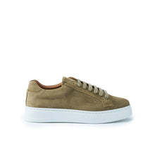 Load image into Gallery viewer, Classic lace-up sneaker taupe