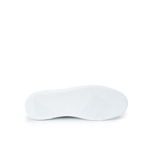 Carica l'immagine nel visualizzatore di Gallery, Classic lace-up sneaker beige