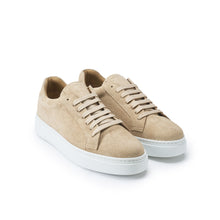 Carica l'immagine nel visualizzatore di Gallery, Classic lace-up sneaker beige