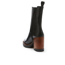 Charger l'image dans la galerie, Heeled chelsea boot black