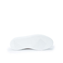 Load image into Gallery viewer, Classic lace-up sneaker beige