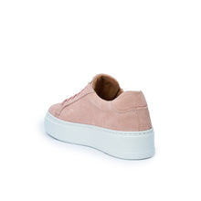 Carica l'immagine nel visualizzatore di Gallery, Classic lace-up sneaker rose