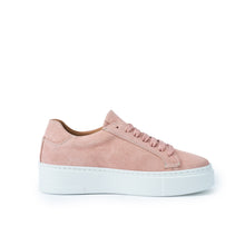 Carica l'immagine nel visualizzatore di Gallery, Classic lace-up sneaker rose
