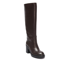 Carica l'immagine nel visualizzatore di Gallery, Heeled high tubular boot dark brown