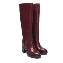 Carica l'immagine nel visualizzatore di Gallery, Heeled high tubular boot bordeaux