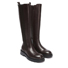 Carica l'immagine nel visualizzatore di Gallery, High boot dark brown