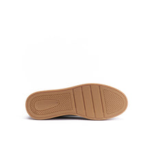 Load image into Gallery viewer, Classic lace-up sneaker black