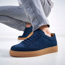 Load image into Gallery viewer, Classic lace-up sneaker navy