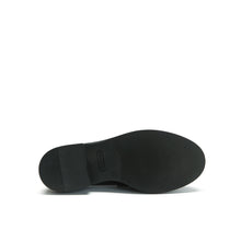 Carica l'immagine nel visualizzatore di Gallery, Penny loafer black