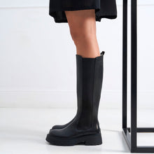 Carica l'immagine nel visualizzatore di Gallery, High boot black