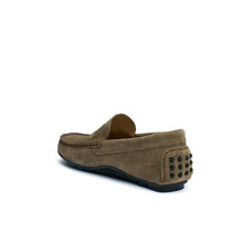 Load image into Gallery viewer, Driver moccasin taupe