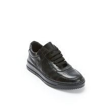 Carica l'immagine nel visualizzatore di Gallery, Sneaker black