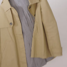 Load and play video in Gallery viewer, Coin loafer brown