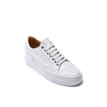 Load image into Gallery viewer, Wing tip sneaker white
