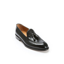 Load image into Gallery viewer, Tassel loafer black
