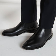 Load image into Gallery viewer, Chelsea boot black
