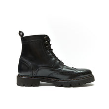 Charger l&#39;image dans la galerie, Wing tip derby boot black
