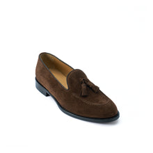 Load image into Gallery viewer, Tassel loafer dark brown
