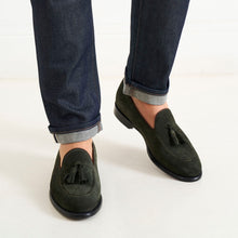 Load image into Gallery viewer, Tassel loafer forest green
