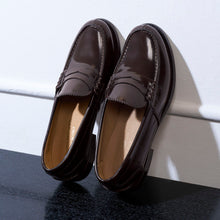 Load image into Gallery viewer, Penny loafer brown
