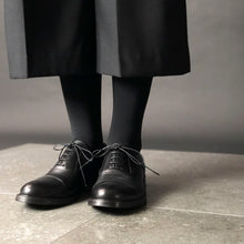 Charger l&#39;image dans la galerie, Straight cap oxford black
