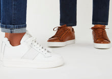 Load image into Gallery viewer, Classic lace-up sneaker tan brown
