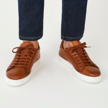Load image into Gallery viewer, Classic lace-up sneaker tan brown
