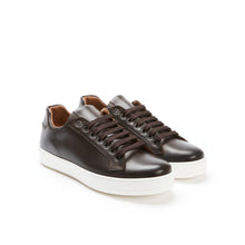 Carica l&#39;immagine nel visualizzatore di Gallery, Classic lace-up sneaker dark brown
