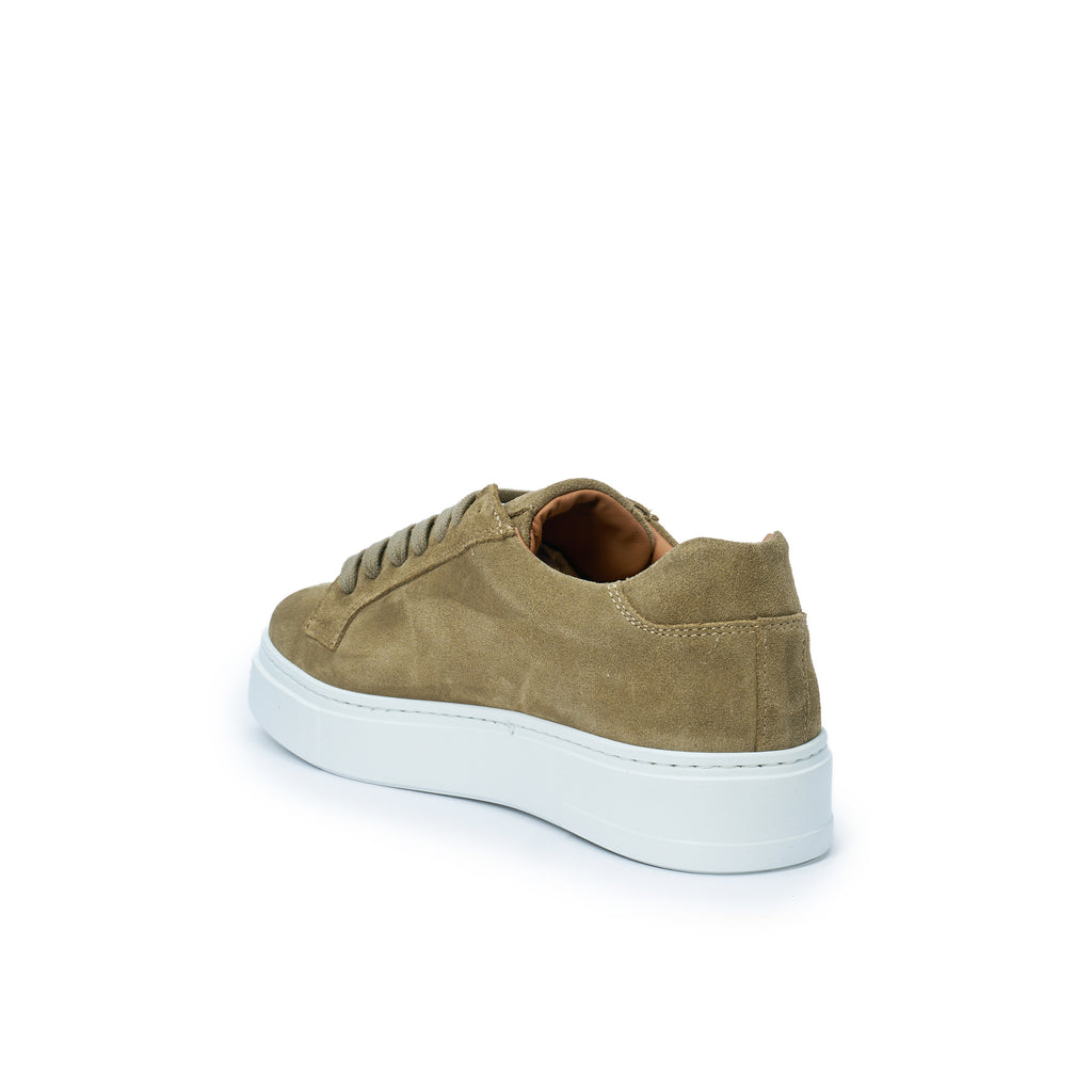 CLASSIC LACE-UP SNEAKER TAUPE
