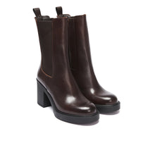 Load image into Gallery viewer, Heeled chelsea boot dark brown
