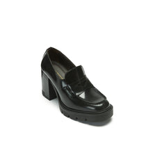 Load image into Gallery viewer, Heeled penny loafer black
