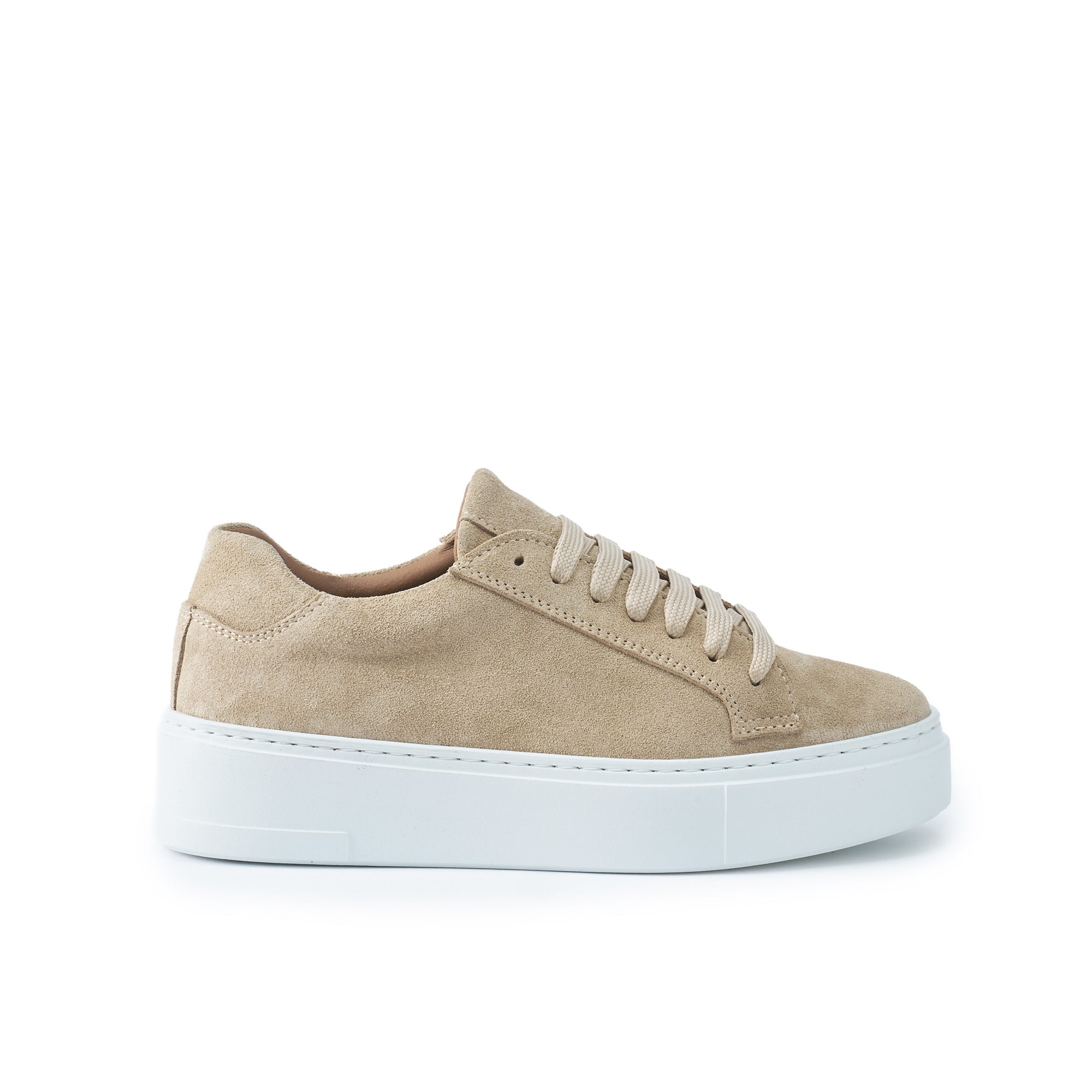 CLASSIC LACE-UP SNEAKER BEIGE
