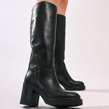 Load image into Gallery viewer, Heeled high tubular boot black

