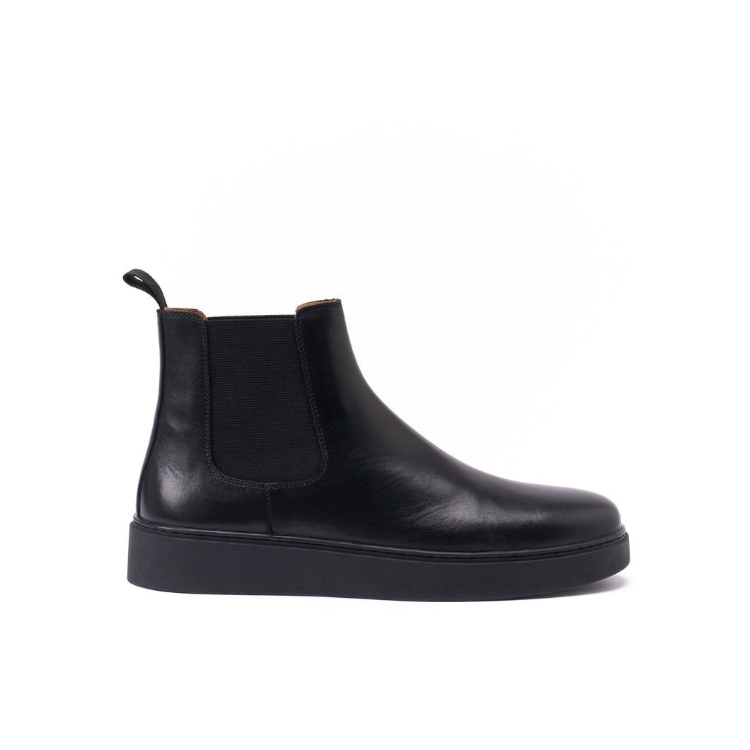 Chelsea boot black