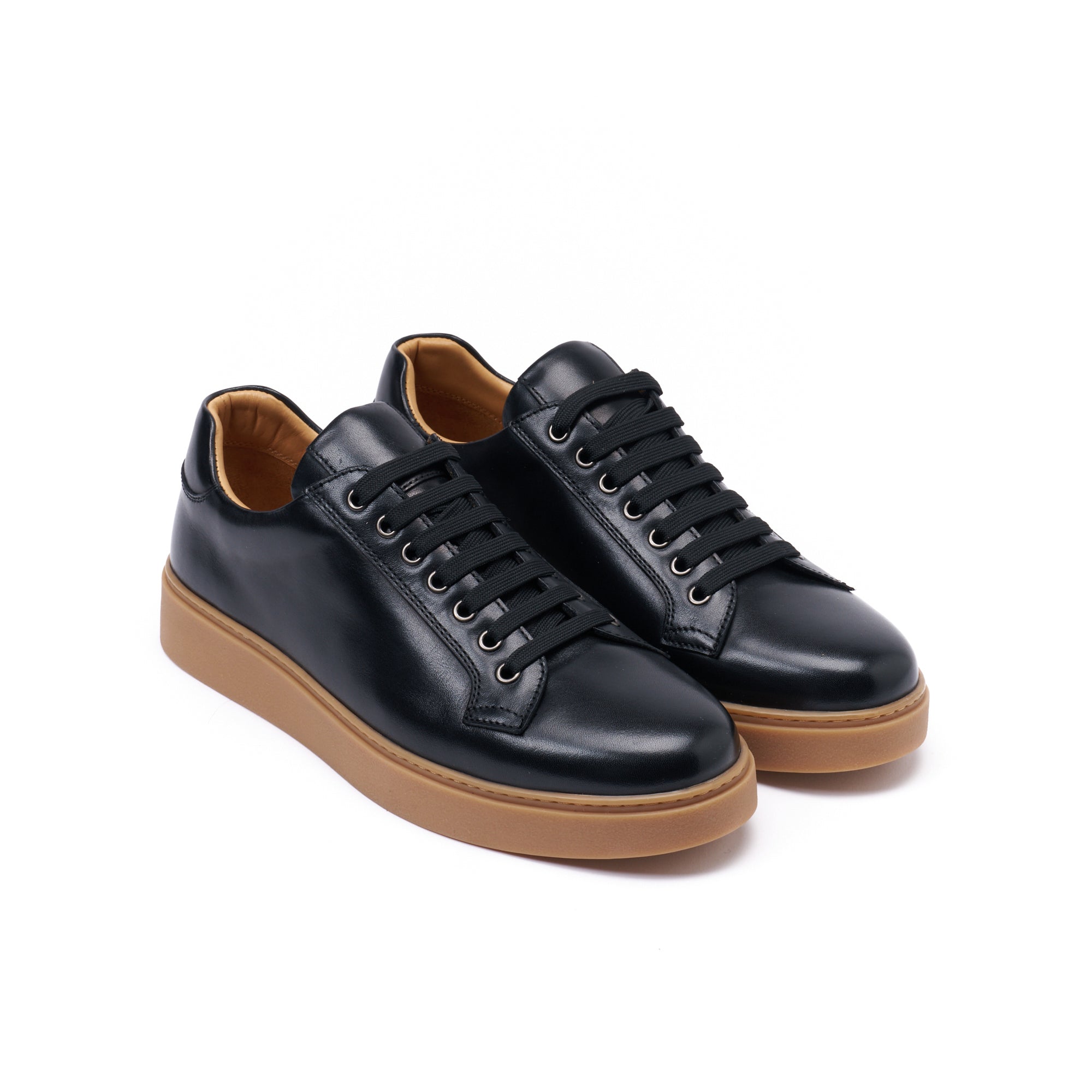 CLASSIC LACE-UP SNEAKER BLACK