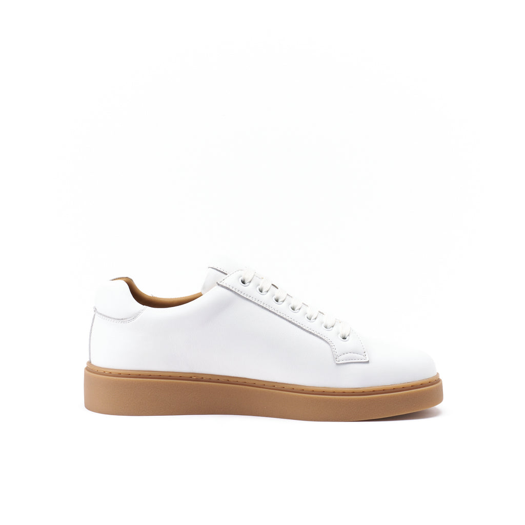 CLASSIC LACE-UP SNEAKER WHITE