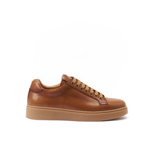 Load image into Gallery viewer, Classic lace-up sneaker tan brown
