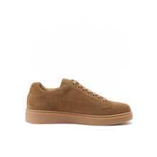 Carica l&#39;immagine nel visualizzatore di Gallery, Classic lace-up sneaker brown
