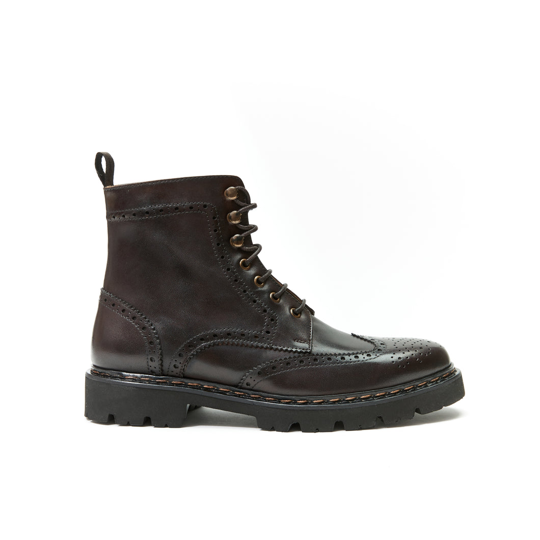 Wing tip derby boot dark brown