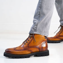 Load image into Gallery viewer, Wing tip derby boot tan brown
