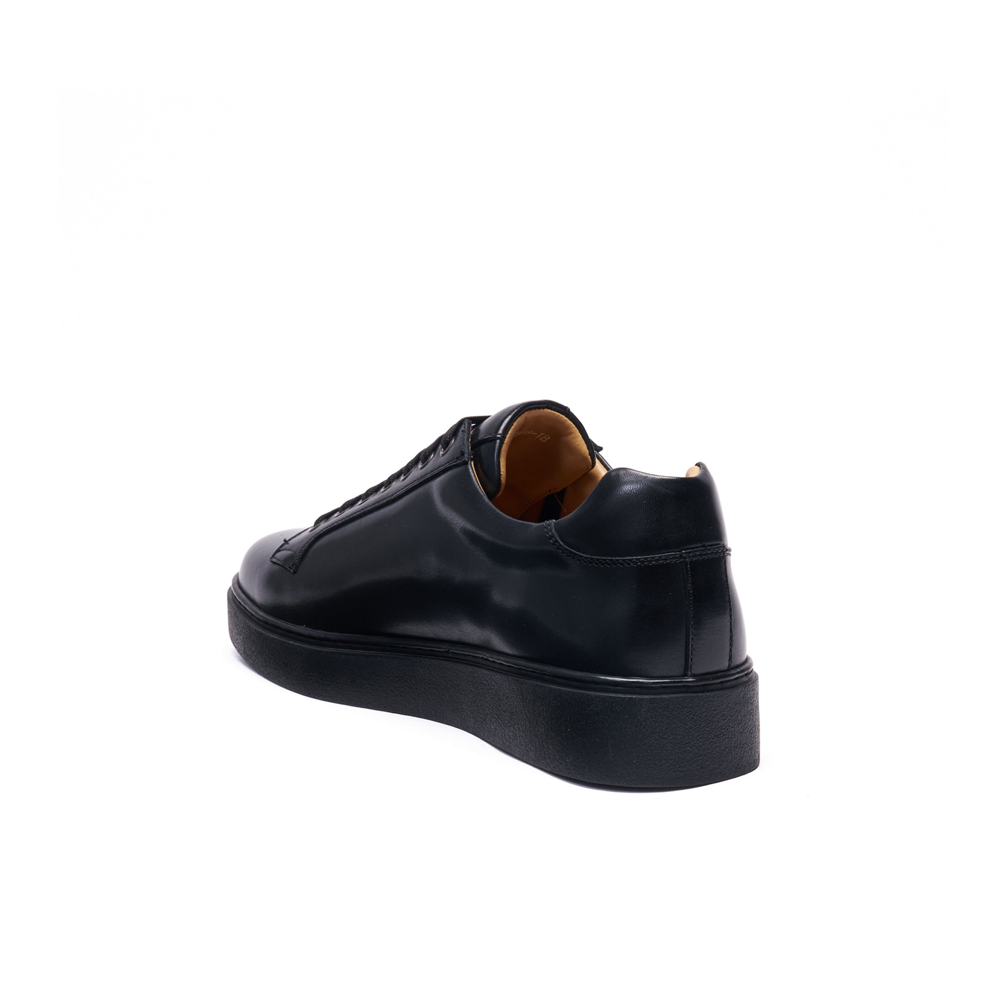 CLASSIC LACE-UP SNEAKER
