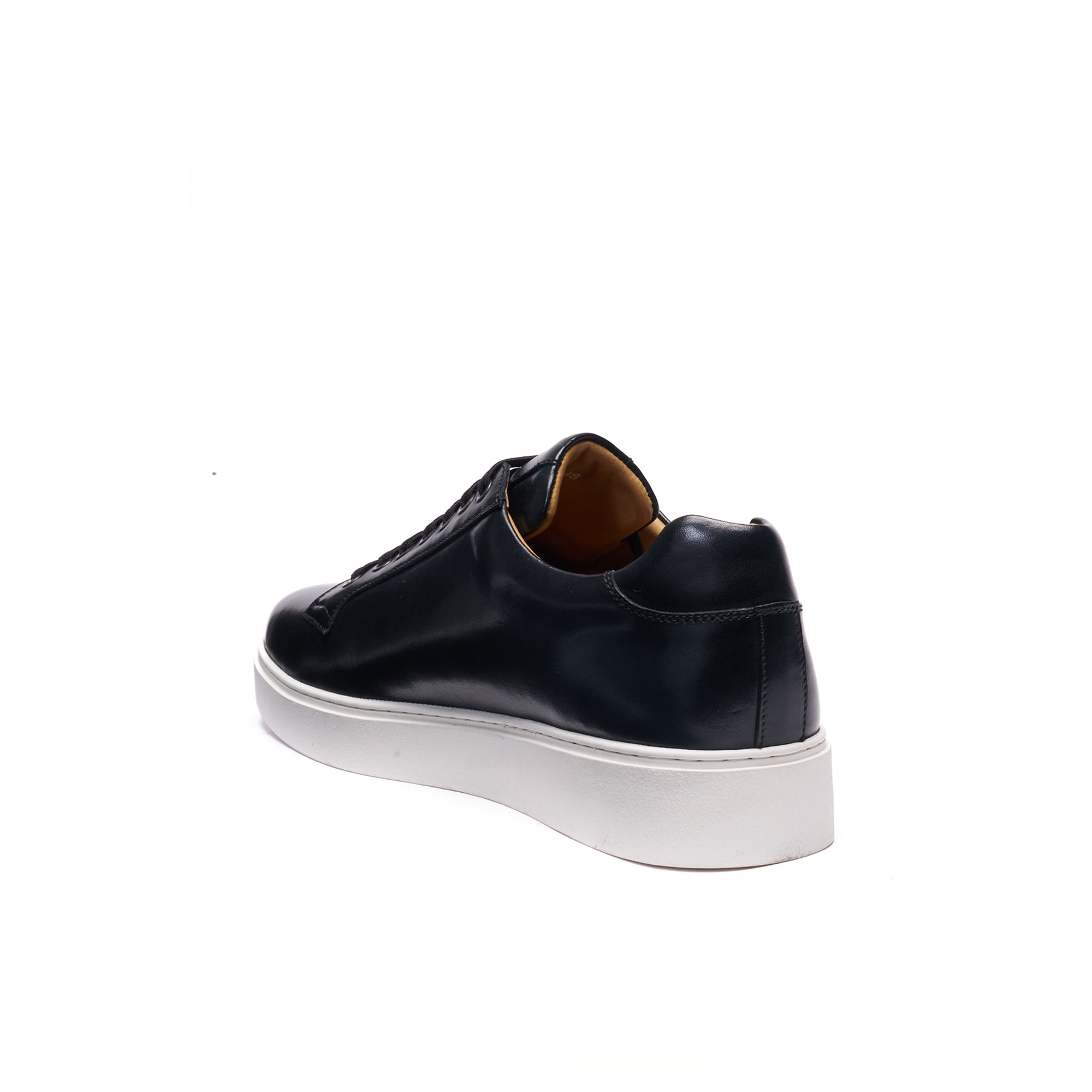 CLASSIC LACE-UP SNEAKER