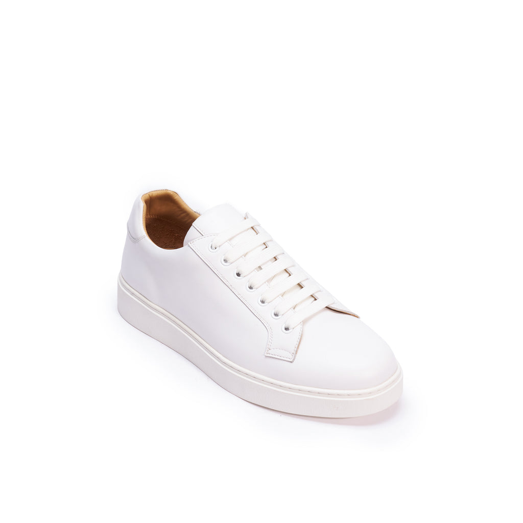 CLASSIC LACE-UP SNEAKER