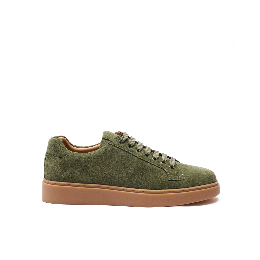 CLASSIC LACE-UP SNEAKER